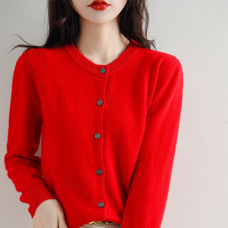 Stylish Knitwear Women’s Cardigan Coat – Soft and Cozy Design | Phonax Services