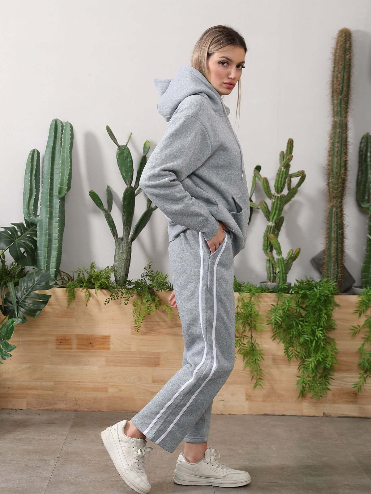 Scatco Women's Long Sleeved Hoodie Set – Comfortable and Stylish Loungewear | Phonax Services